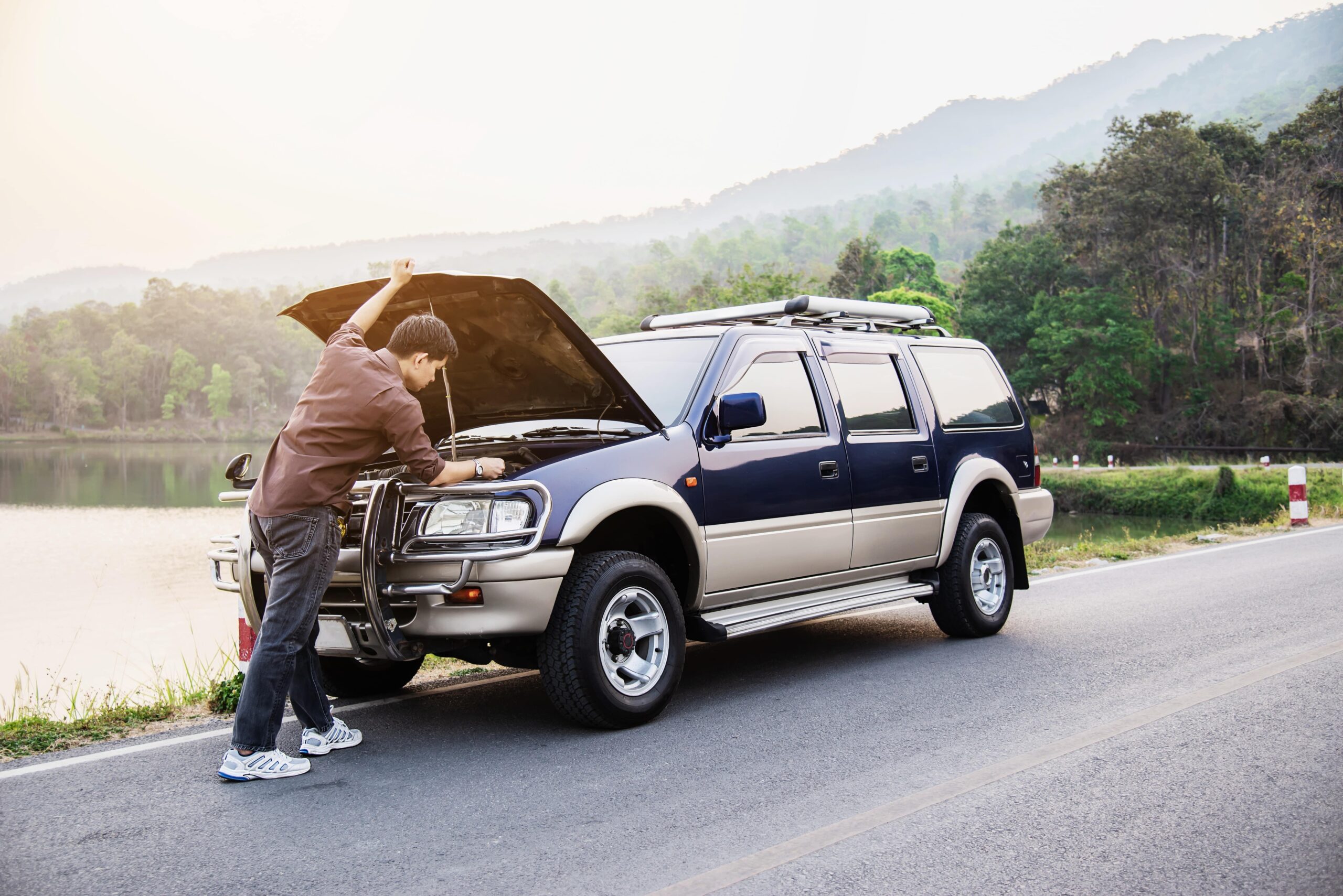 How to Handle a Car Breakdown: Basic Steps for Roadside Safety