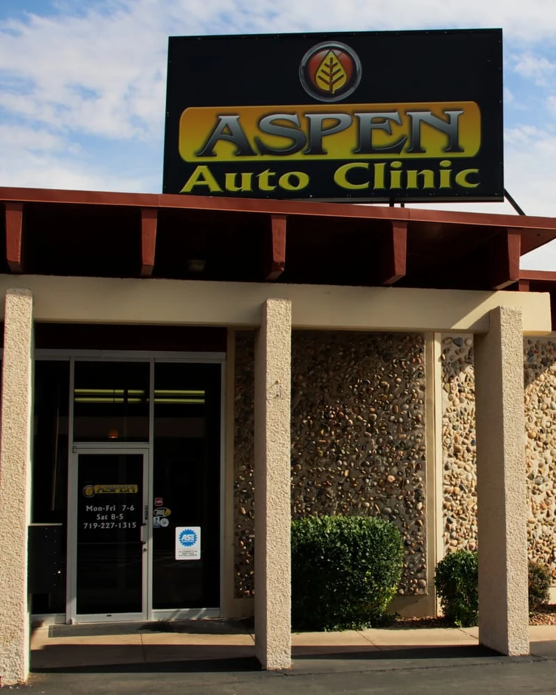 Front exterior of Aspen Auto Clinic on Mark Dabling Boulevard in Colorado Springs